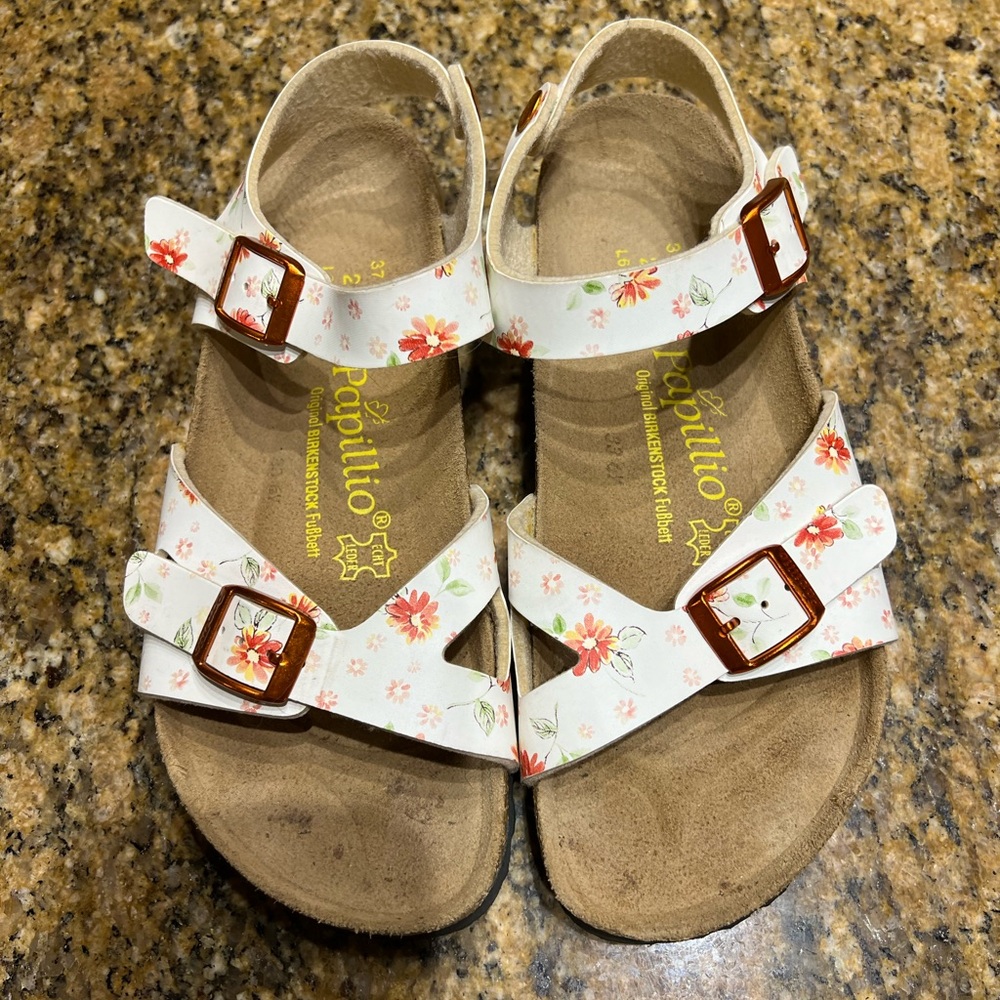 Papillio sandals L6 M4